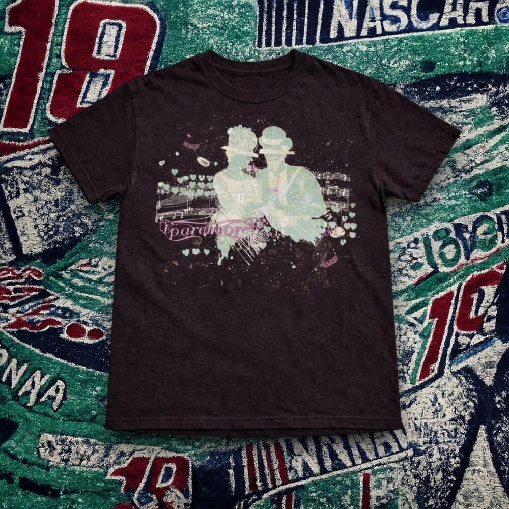 Paramore Romantic Graphic Black T-Shirt Heart Music Art Unisex Tee